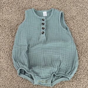 LouLou&Company CLOUD MUSLIN™ BUBBLE ROMPER